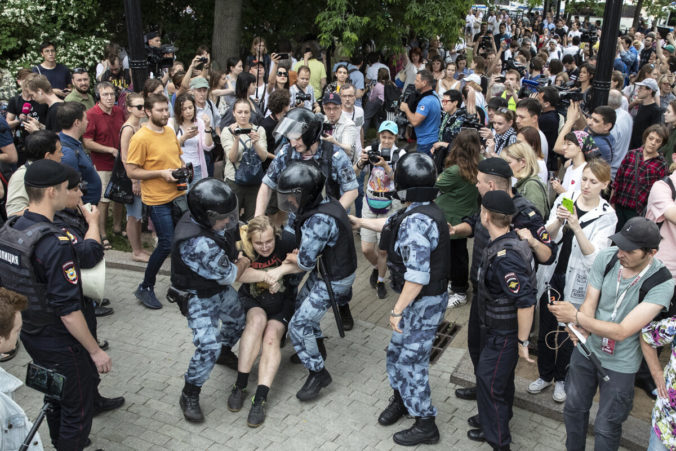 Masové protesty v Moskve