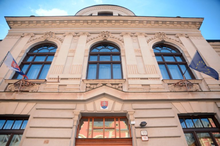 Specializovany trestny sud
