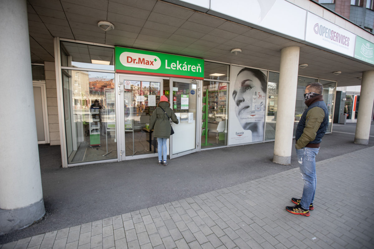 Opatrenia proti šíreniu koronavírusu