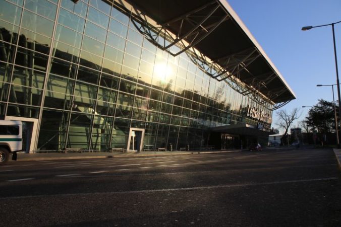 DOPRAVA: Zrušenie letov bratislavského letiska