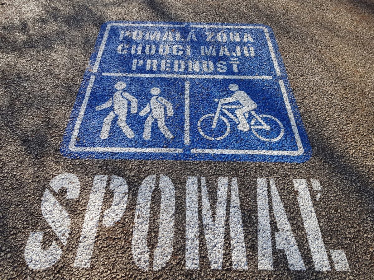 Pomala zona bratislava mestske lesy 2.jpg