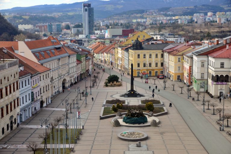 Banská Bystrica, Námestie SNP