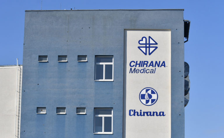 PREMIÉR: Navštívil spoločnosť Chirana Stará Turá