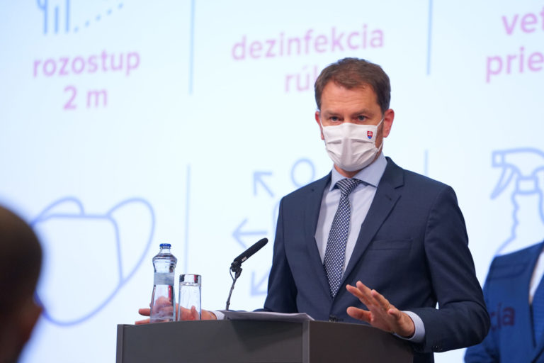 PREMIÉR: Postupné otváranie ekonomiky