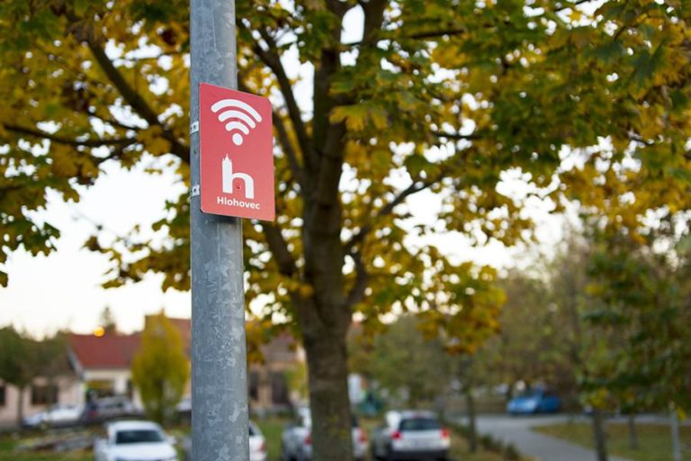 Mládeži v uliciach Hlohovca vypli bezplatný internet