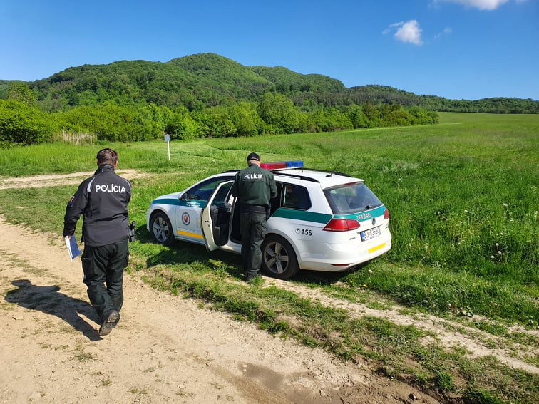 Polícia