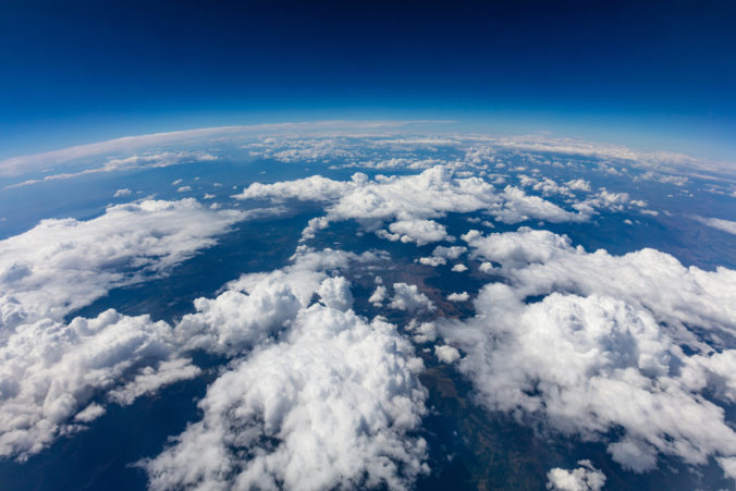 Atmosféra, ozónová vrstva, Zem