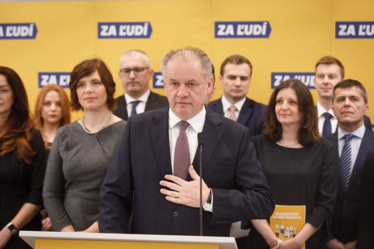 Andrej Kiska, Za ľudí