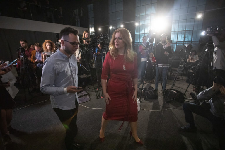 ČAPUTOVÁ: Volebná centrála kandidátky