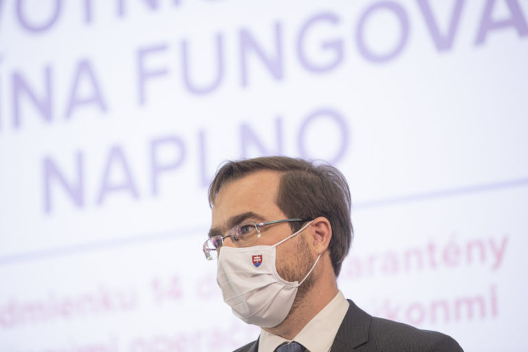 KRAJČÍ: Zdravotníctvo začína fungovať naplno