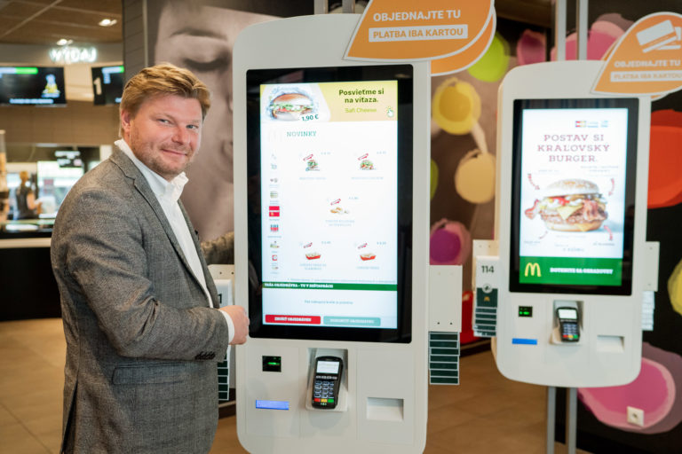 Tomasz rogacz generalny riaditea pre mcdonalds a r a sr _pf_08476.jpg