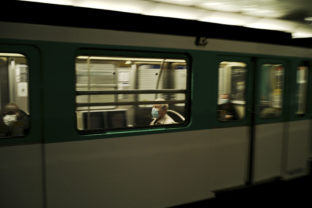 Paríž, metro, koronavírus
