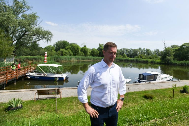 DOPRAVA: Rozvoj vodnej dopravy a cestovného ruchu