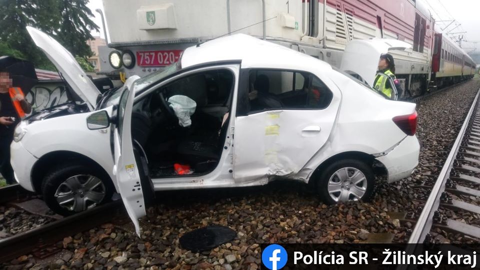 Zrážka, vlak, osobné auto, Martin
