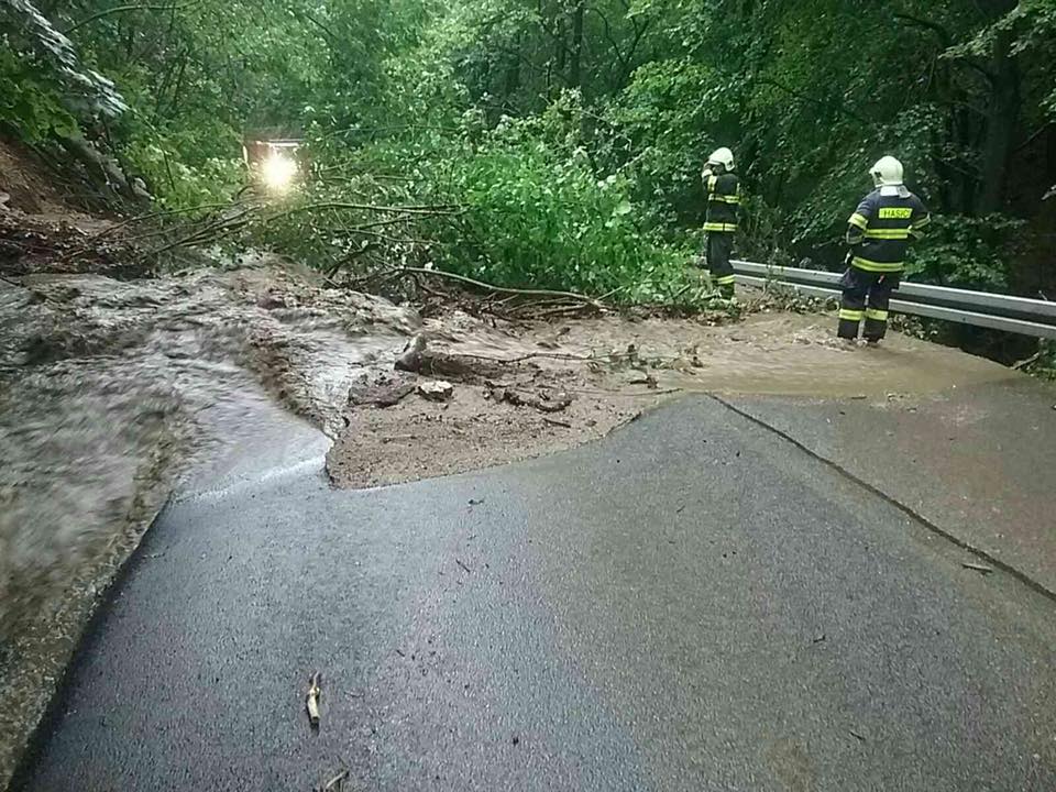 Záplavy, hasiči