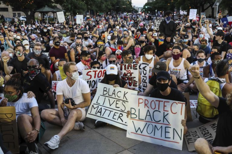 Protesty v USA po zabití Georgea Floyda