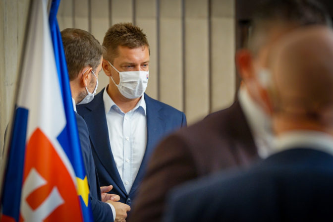 VLÁDA: Rokovanie 25. schôdze