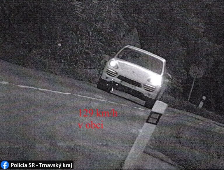 Policia porsche obec rychlost pokuta vodicsky preukaz.jpg