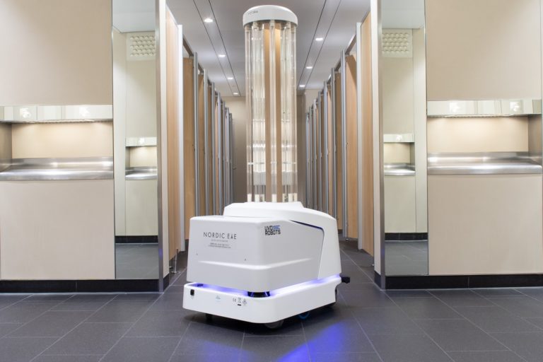 Dezinfekčný robot
