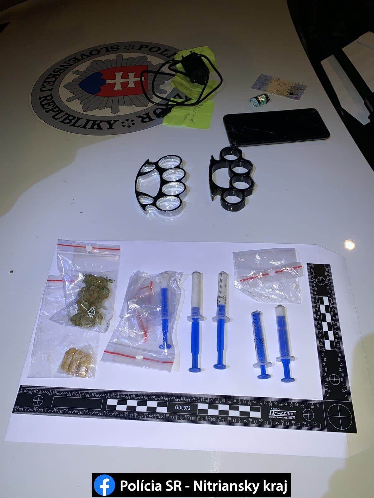 Polícia, drogy,