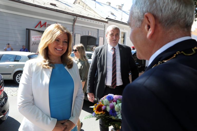 Zuzana Čaputová, Ján Lunter
