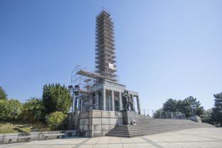 BRATISLAVA: Obnova pamätníka Slavín