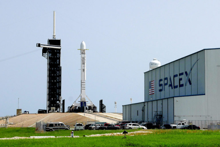 Falcon 9, SpaceX