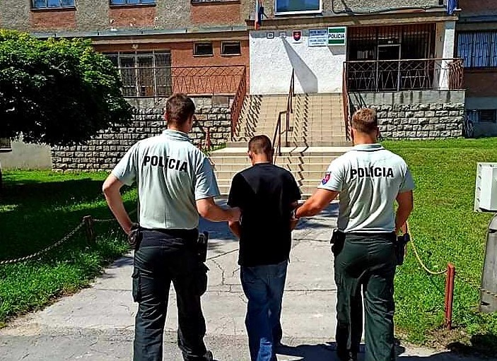 Polícia, väzeň na úteku