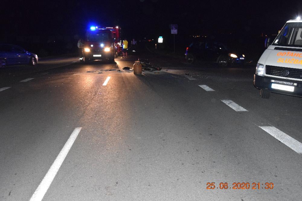 Dopravná nehoda, zrážka motorky s autom