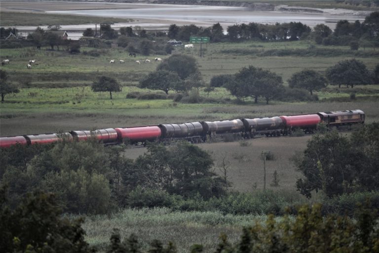 Vykoľajenie vlaku, nafta
