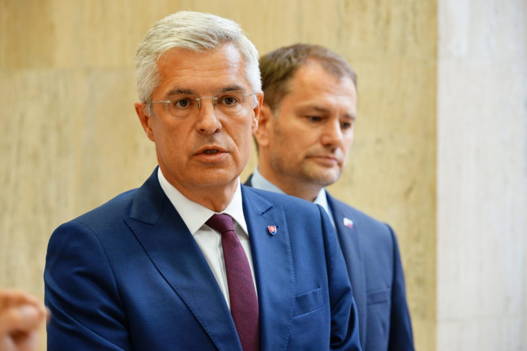 VLÁDA: Rokovanie 32. schôdze