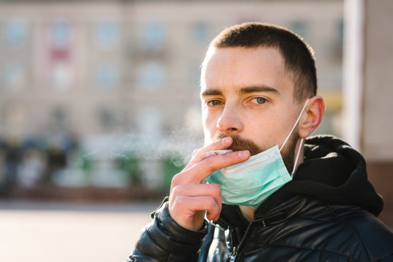 Fajčenie, cigarety, cigaretový dym