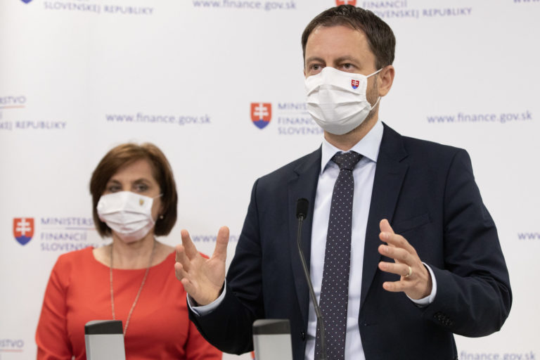 FINANCIE: Výberové konania na čelné pozície FS SR