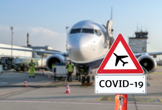 Koronavírus, cestovanie, lietadlo