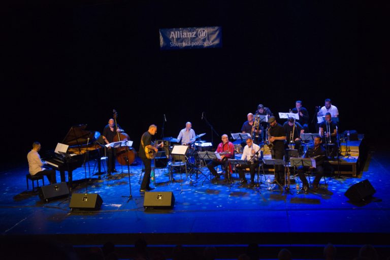 M.jakabcic cz sk big band div. arena 2018 foto jena s imkovae_dsc0311zm50.jpg
