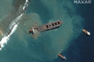 Maurícius havária lode, únik ropy