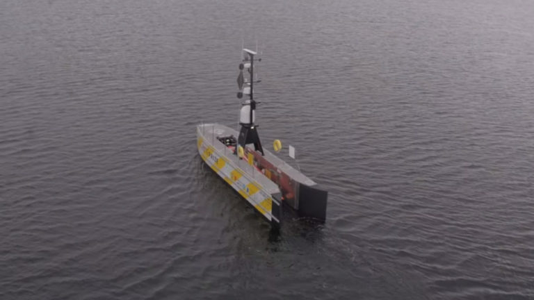 Maxliner sea kit lod autonomna.jpg