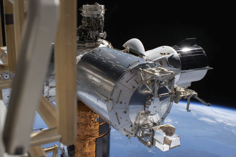 Crew Dragon, ISS