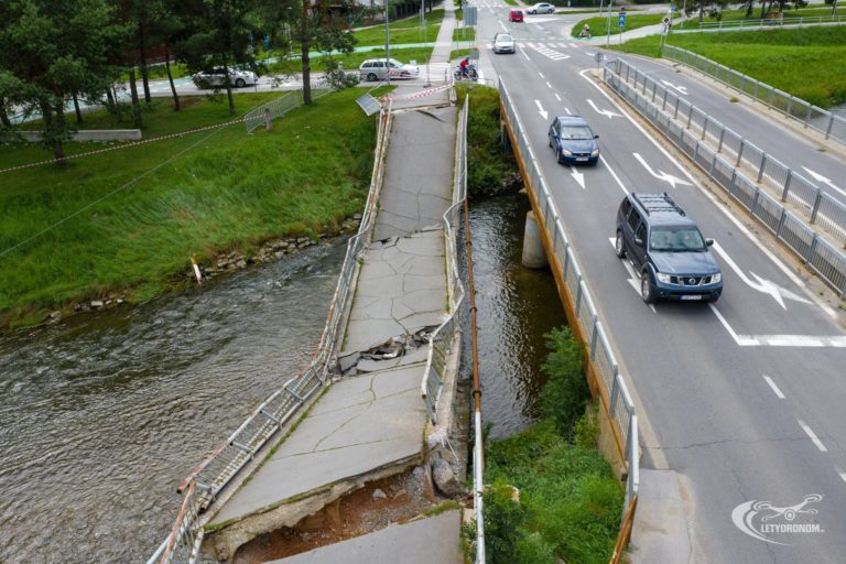 Spišská Nová Ves, prepadnutá lávka