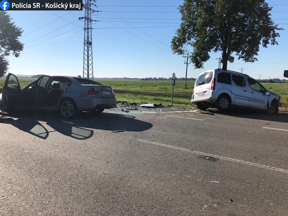 Zrážka, Peugeot, BMW, Fekišovce