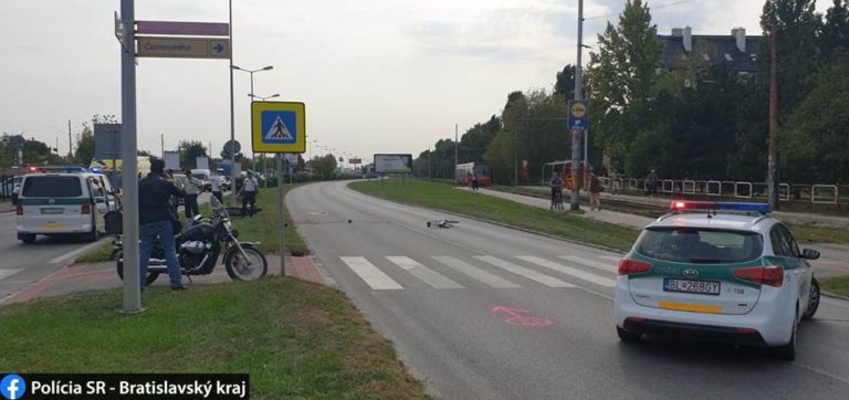 Dopravná nehoda, zrážka chodca s motorkou
