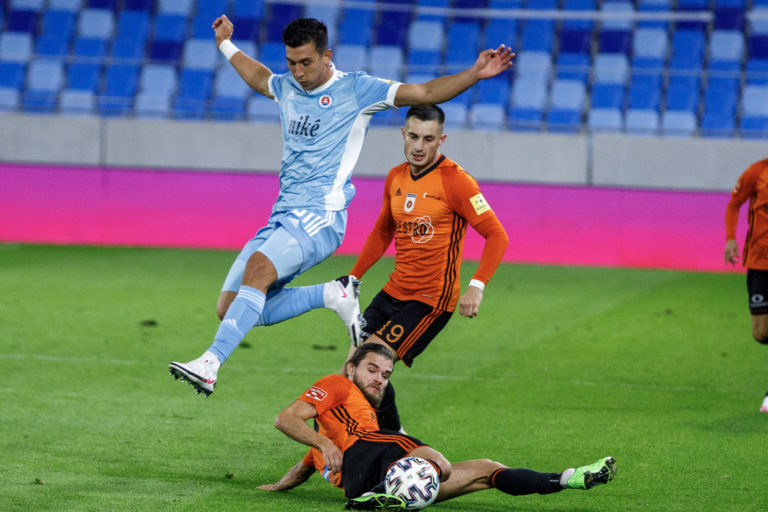 FUTBAL FL: Bratislava - Ružomberok