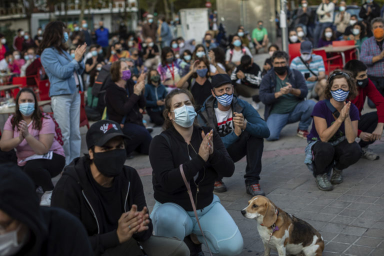 Koronavírus, protest, Madrid