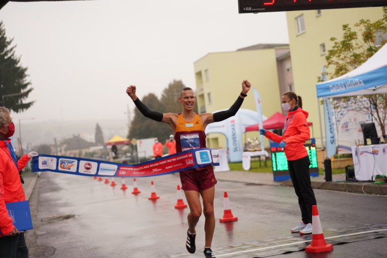 ATLETIKA: Dudinská päťdesiatka v chôdzi