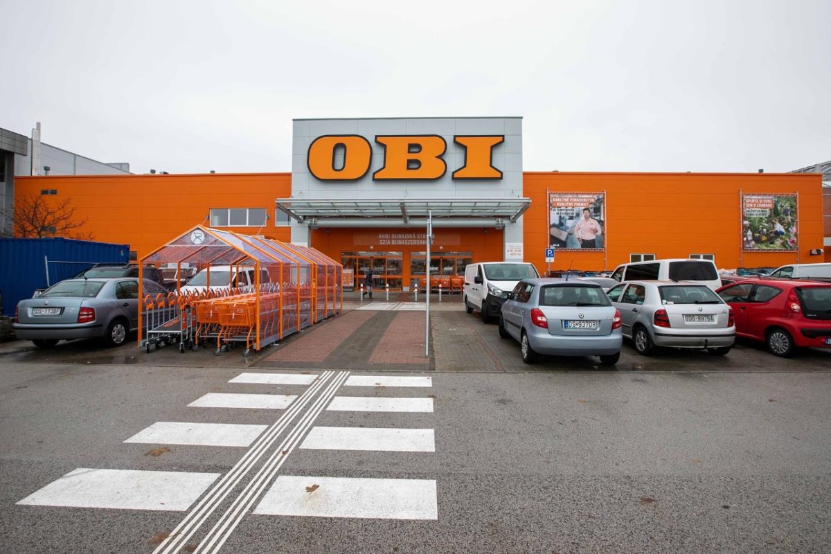 Novootvorena predajna obi v dunajskej strede.jpg