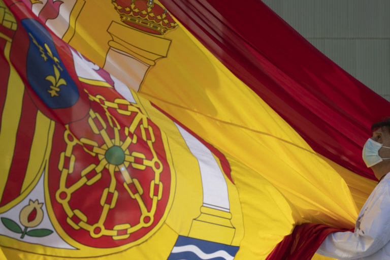 Spanielsko, vlajka, korona