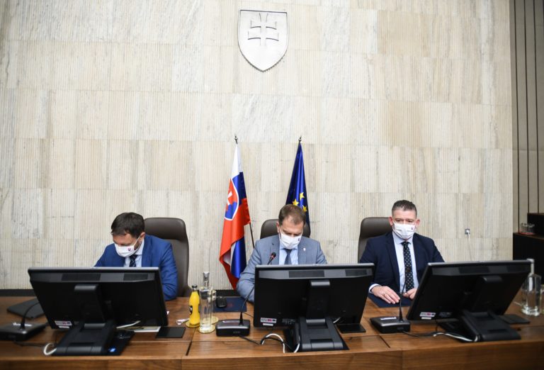VLÁDA: Rokovanie mimoriadnej schôdze vlády SR