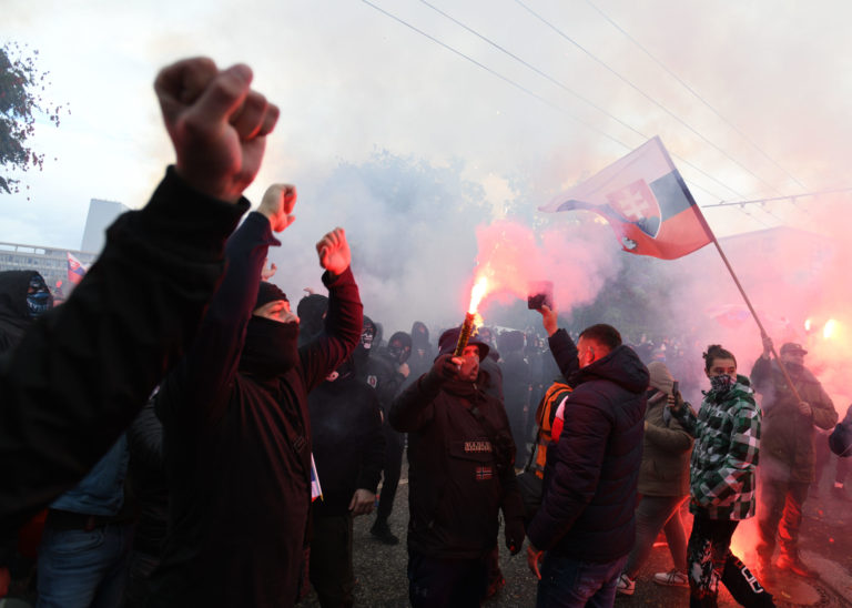 PROTEST: Proti platným opatreniam na Slovensku