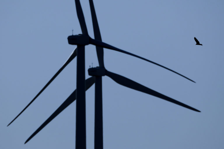 Neďaleko mesta Skelleftea sa zrútila obrovská veterná turbína
