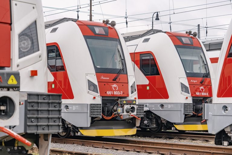 25 panterov bude skvelou pevnou kostrou regionalnej dopravy v okoli ziliny.jpg